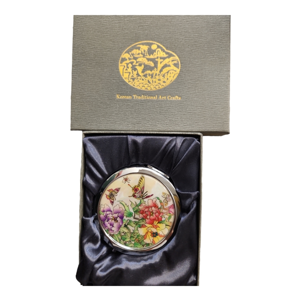 Mother of Pearl Mirror Compact